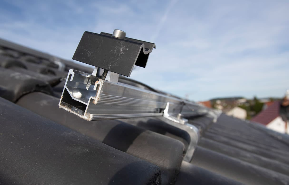 Premium Montagesystem/Unterkonstruktion K2 SingleRail black für Ziegeldach Komplettsets